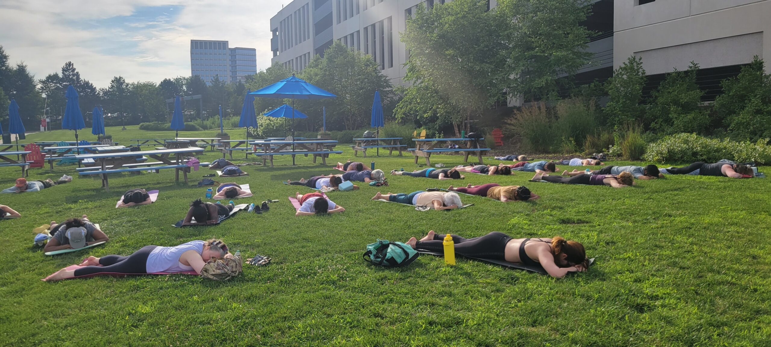 outdoor yoga class